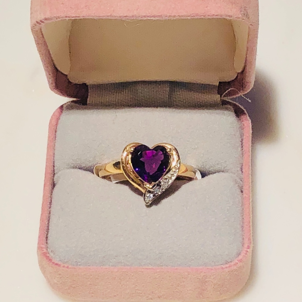 Genuine amethyst & diamond ring